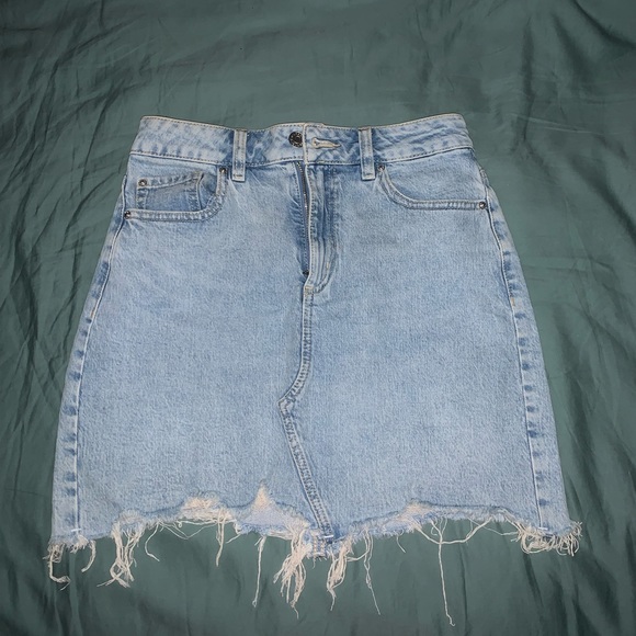 Light blue denim skirt - Picture 4 of 11